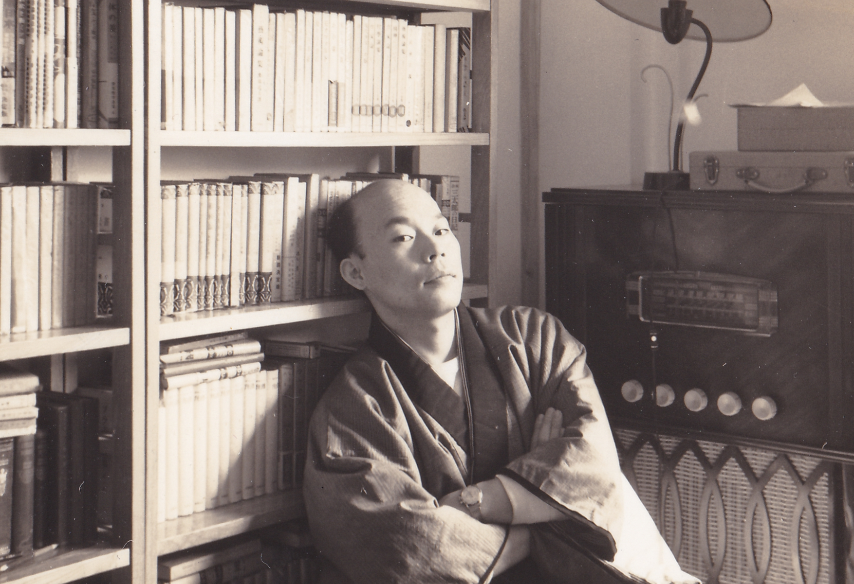 【中古】 黄昏族/文芸社ビジュアルアート/上河りん 市川 透 Ray 白龍・赤龍 | バイリンガル美術情報誌『ONBEAT』